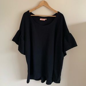 EVRI Black Pullover Blouse